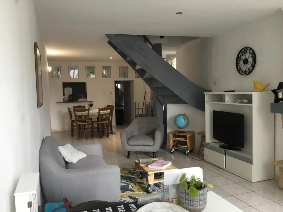Maison De Centre Ville 6 Personnes Précigné Exteriör bild