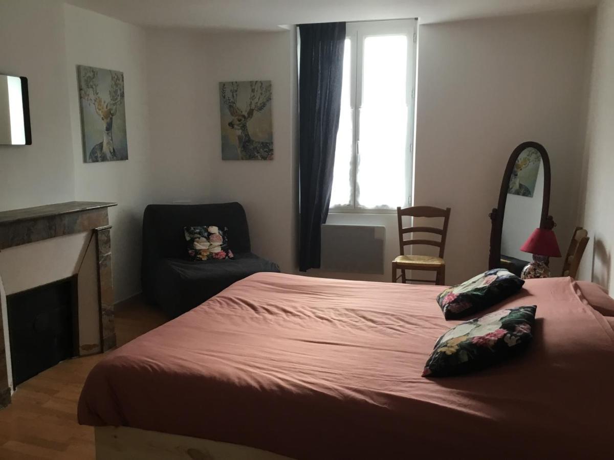 Maison De Centre Ville 6 Personnes Précigné Exteriör bild